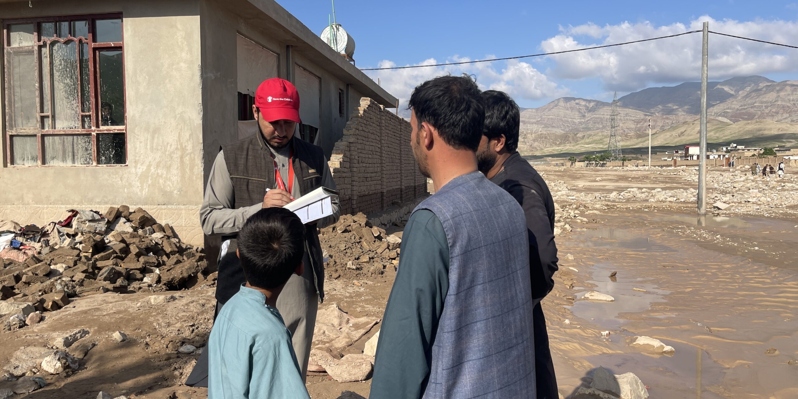 At least 200 people, including children, have tragically lost their lives due to flash floods in northern Afghanistan. The relentless downpour has resulted in widespread devastation, sweeping through villages where it destroyed homes, lands and killed livestock. 

Save the Children has deployed an emergency response team consisting of a mobile health team and child protection to Baghlan province, northern Afghanistan.